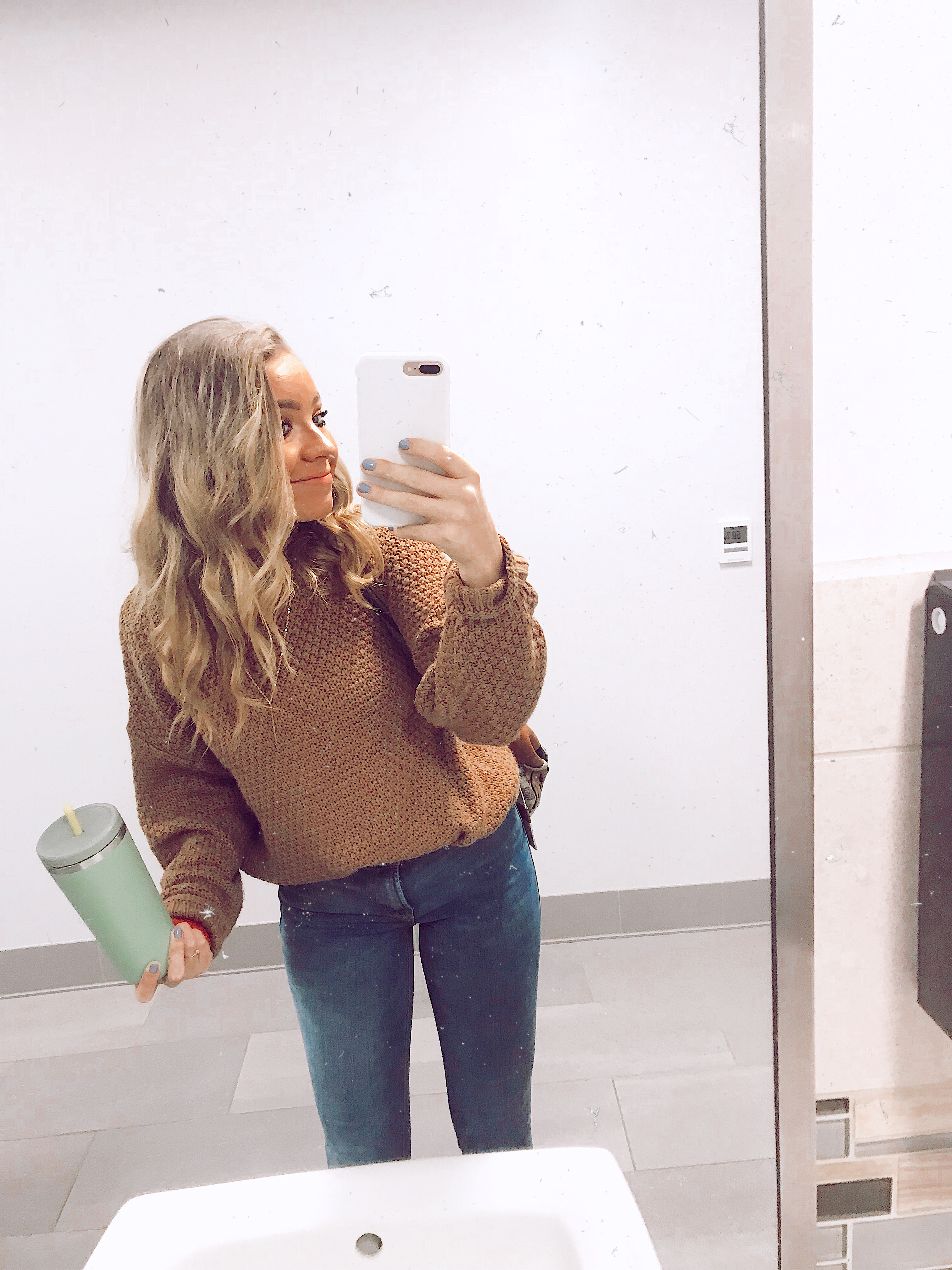 4129E839-3FF6-4591-A809-09983D3A5AF8